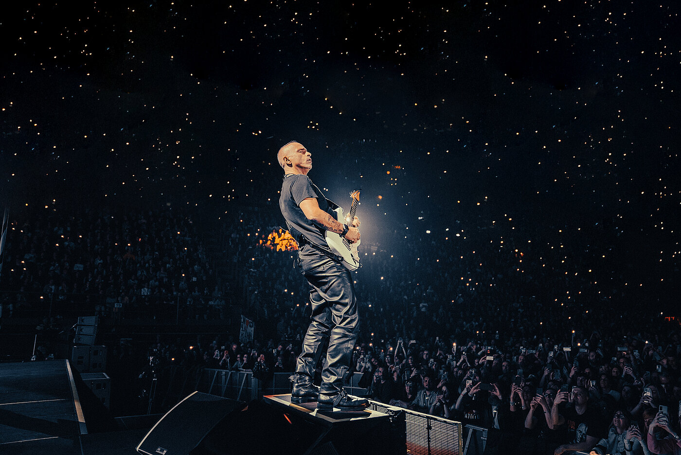 Eros Ramazzotti brings ‘Una Storia Importante’ live to Brussels