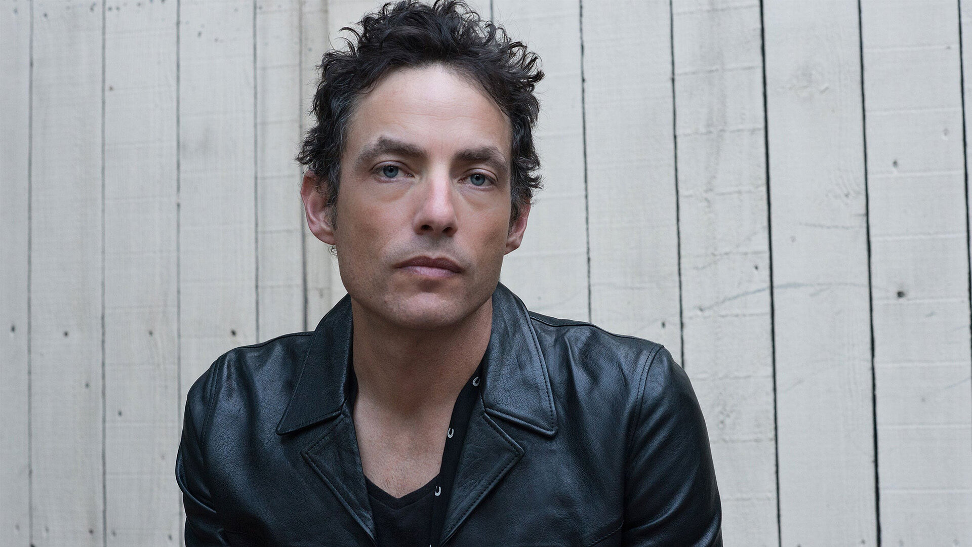 THE WALLFLOWERS