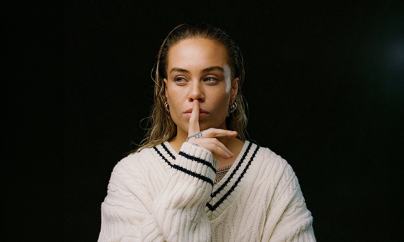 Photo: Tash Sultana (Credit: Giulia McGauran) TASH SULTANA